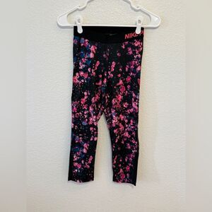 Nike Pro Activewear Crop Leggings